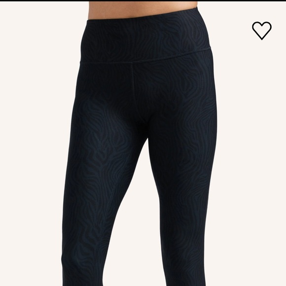 Peloton Cadent High-Rise Reversible Zebra Print Legging Black/Blue size Medium - Picture 3 of 16